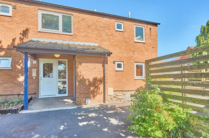 1 Bedroom House To Rent In Lawnswood, Hinckley, Leicestershire, LE10