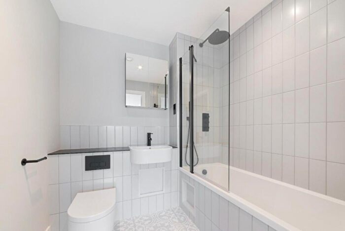 2 Bedroom Apartment To Rent In The Gladstone, Dollis Hill Avenue, London, NW2