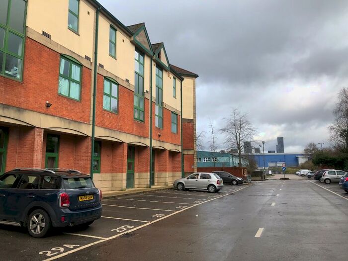 1 Bedroom Flat To Rent In Metropolitan House, Brindley Road, Manchester, Greater Manchester, M16
