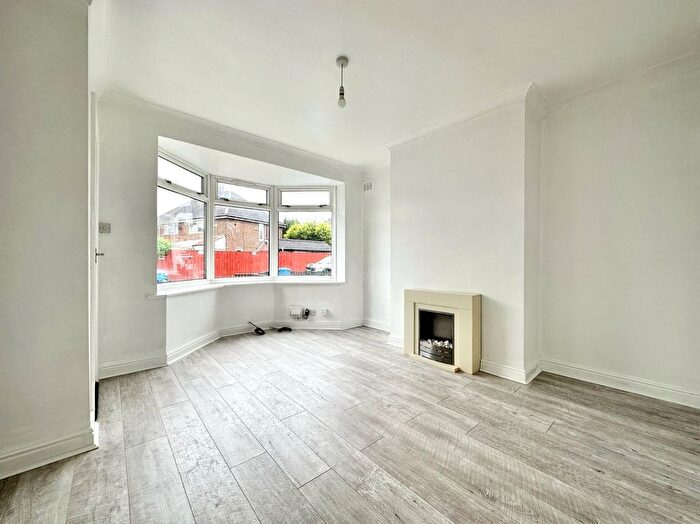 2 Bedroom End Of Terrace House To Rent In Th Avenue, Hull, East Riding Of Yorkshire, HU6