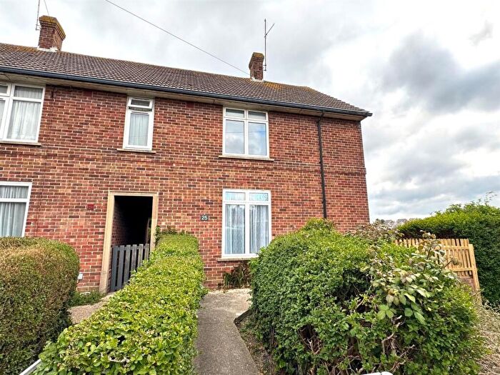 2 Bedroom End Of Terrace House To Rent In Spring Gardens, Weymouth, DT4
