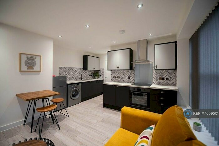 1 Bedroom Flat To Rent In Union Street, Oldham, OL1