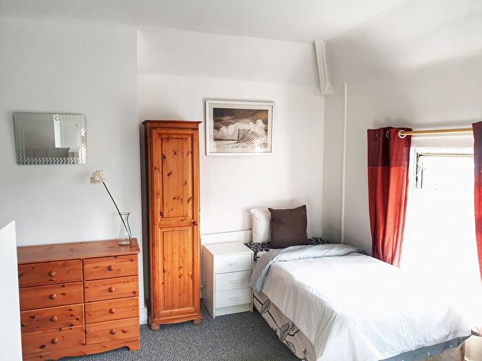 Studio To Rent In Market Place, Wednesbury, WS10