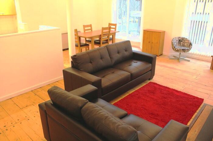 2 Bedroom Apartment To Rent In The Grand, Aytoun Street, Piccadilly, M1