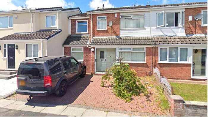 4 Bedroom Semi-Detached House To Rent In Priorsfield Road, Woolton, Liverpool, L25