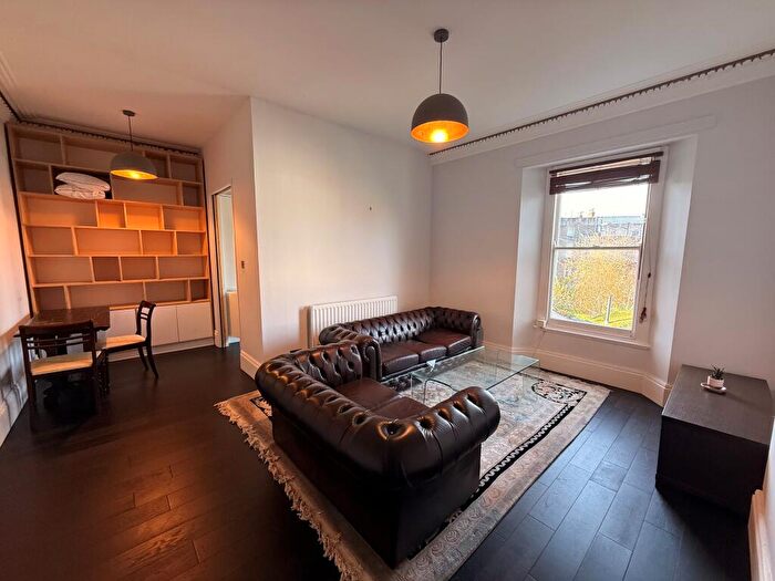 2 Bedroom Apartment To Rent In Hanbury Road, Clifton, BS8