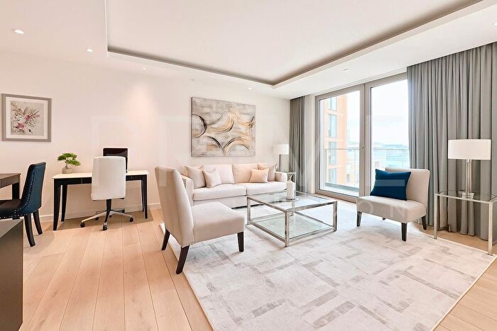 2 Bedroom Flat To Rent In Savoy House, Strand, London, WC2R