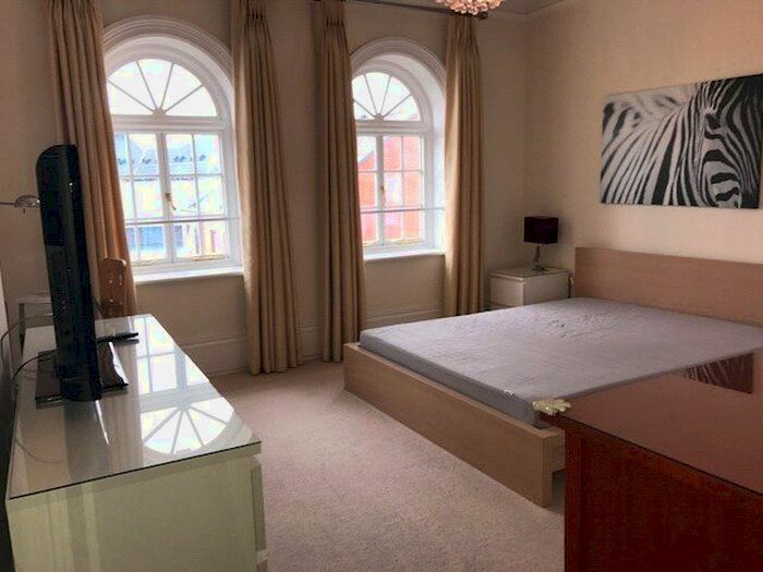 2 Bedroom Flat To Rent In Jenner Court, London, NW9