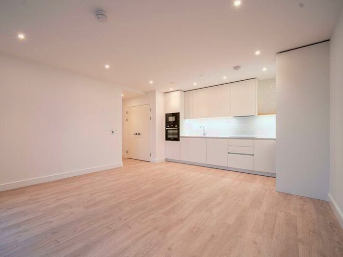 2 Bedroom Flat To Rent In Beresford Avenue, HA0