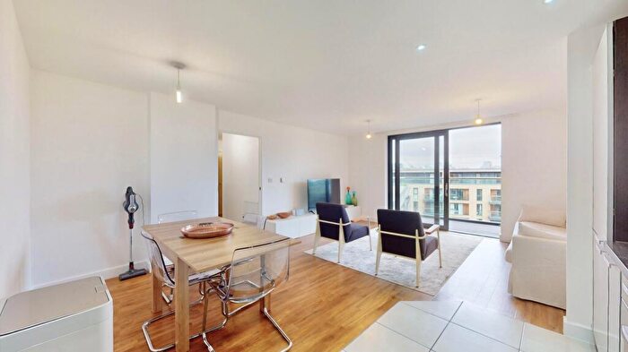 2 Bedroom Apartment For Sale In Surrey Quays Road, Canada Water, London, Greater London, SE16