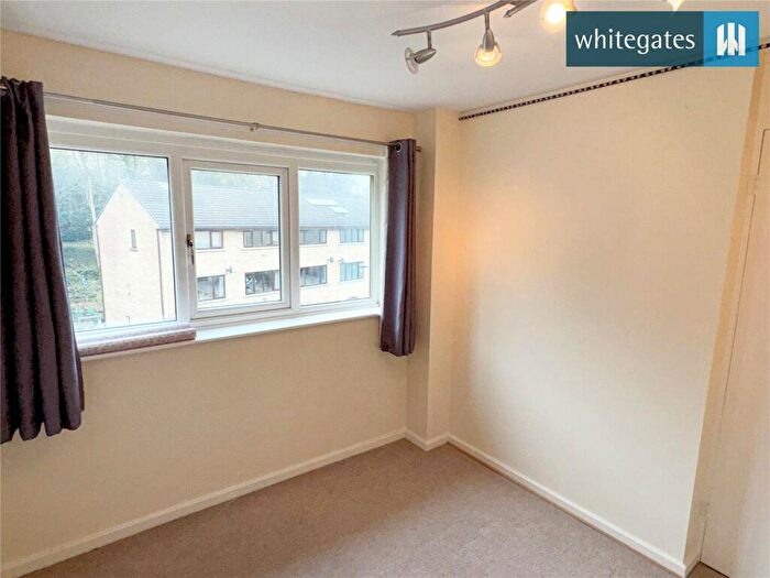 3 Bedroom End Of Terrace House For Sale In Hebble Vale Drive, Wheatley, Halifax, HX2