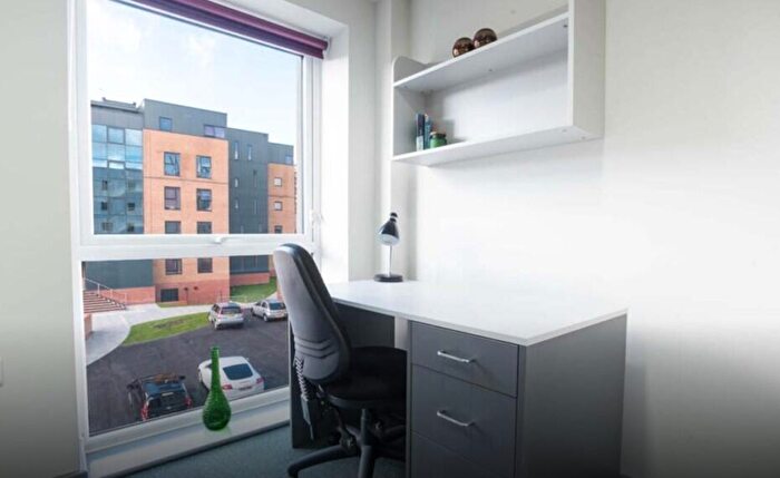 2 Bedroom Apartment To Rent In Deluxe Bed Kiln House, Stoke Student Village, ST4