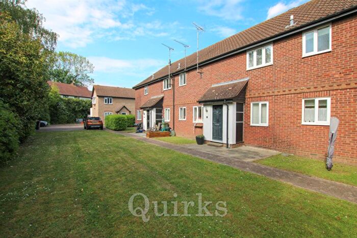 1 Bedroom Terraced House For Sale In Hammonds Lane, Billericay, CM11