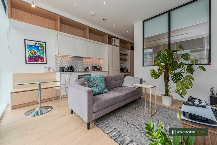 1 Bedroom Flat To Rent In Apt Parkview, Great West Road, Brentford, Greater London, TW8