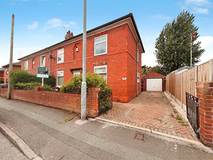 4 Bedroom Semi-Detached House For Sale In Stanley Street, Worksop, S81