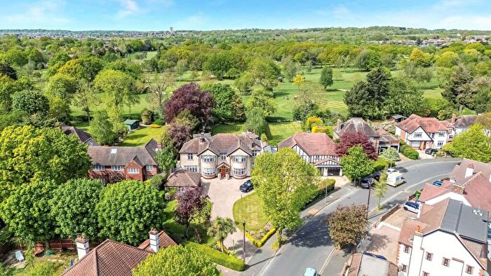 5 Bedroom Detached House For Sale In Links Avenue, Gidea Park, RM2