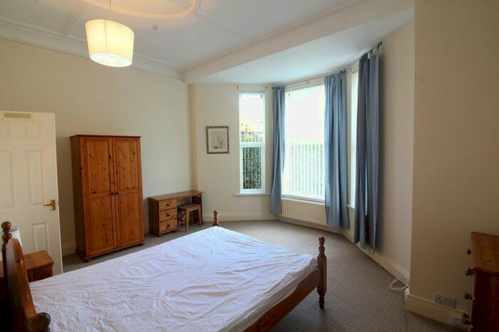 1 Bedroom Flat To Rent In Grosvenor Road, Jesmond, Newcastle Upon Tyne, NE2