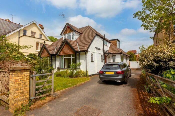 4 Bedroom Detached House To Rent In Holly Bush Lane, Sevenoaks, TN13