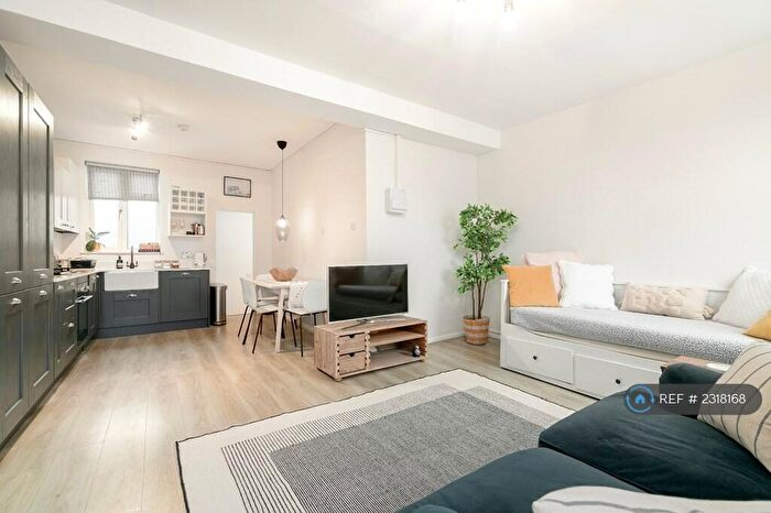 1 Bedroom Flat To Rent In Lordship Lane, London, SE22