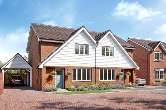 3 Bedroom Semi-Detached House For Sale In Scocles Road, Minster On Sea, Kent, ME12