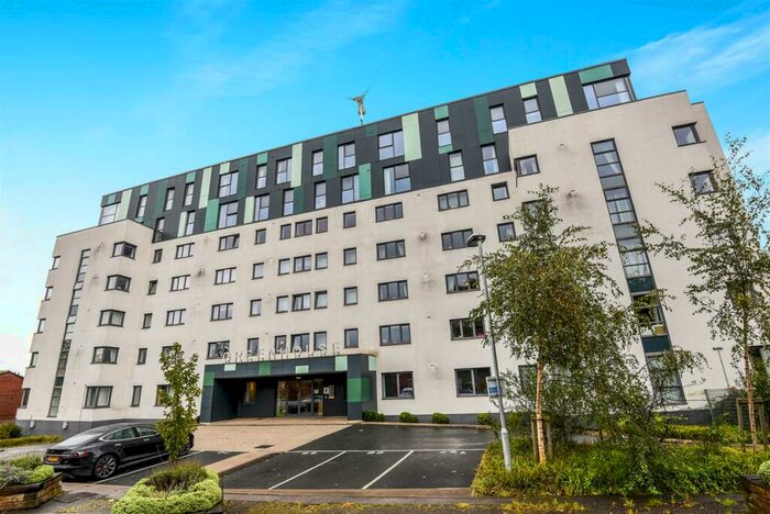 2 Bedroom Apartment To Rent In Greenhouse, Leeds, LS11