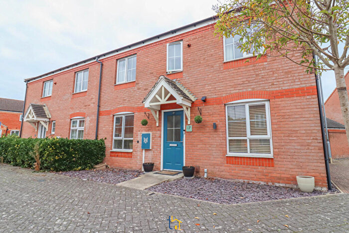 4 Bedroom Semi-Detached House To Rent In Clover Way, Syston, LE7