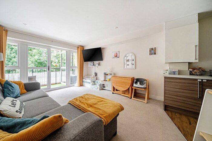 1 Bedroom Flat For Sale In Copeland House, Stevenage, Hertfordshire, SG1