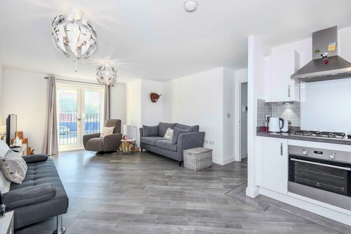 2 Bedroom Apartment To Rent In William Heelas Way, Wokingham, RG40