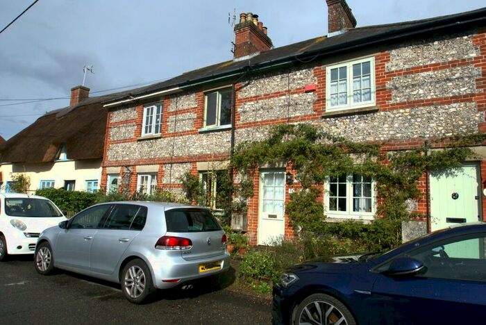 4 Bedroom Cottage To Rent In Goodworth Clatford, Goodworth Clatford, SP11