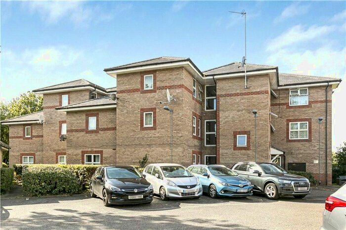 1 Bedroom Flat To Rent In Douglas Road, Stanwell, Staines-Upon-Thames, Surrey, TW19