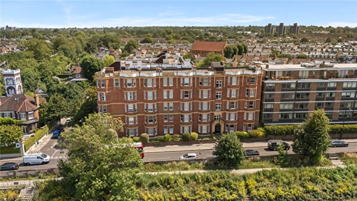 2 Bedroom Apartment For Sale In The Terrace, London, SW13