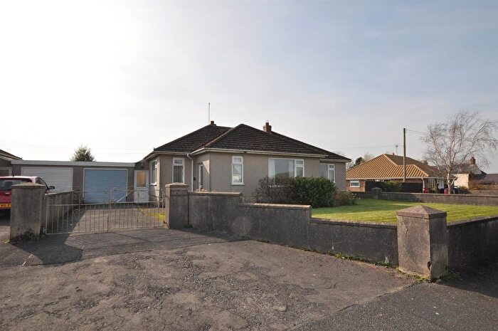 3 Bedroom Detached Bungalow For Sale In Ffynnongain Lane, Pwlltrap, St. Clears, Carmarthen, SA33