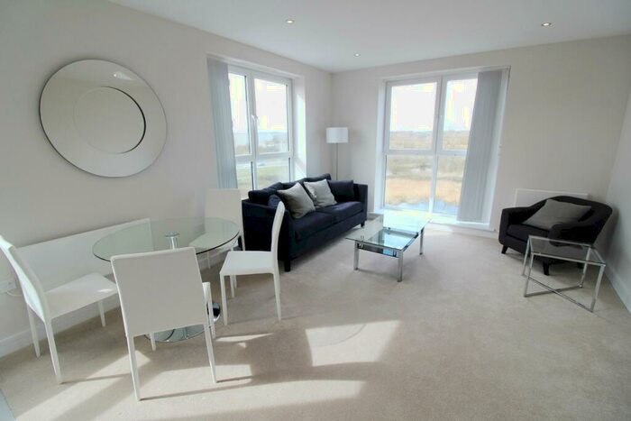 2 Bedroom Apartment To Rent In Harlequin House, Padworth Avenue, Reading, RG2