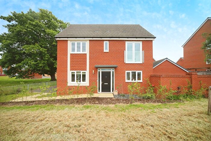 3 Bedroom Detached House For Sale In Apple Tree Close, Norton Fitzwarren, Taunton, TA2