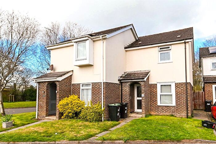 2 Bedroom Semi Detached House For Sale In Chatsworth Way, New Milton, Hampshire, BH25