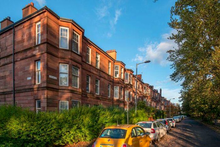 2 Bedroom Apartment To Rent In Clifford Street, Glasgow, G51