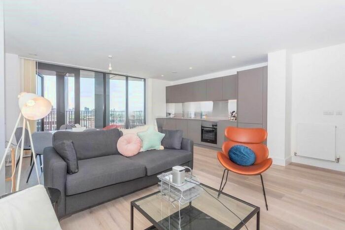 2 Bedroom Flat To Rent In Corn House, Marshgate Lane, E15