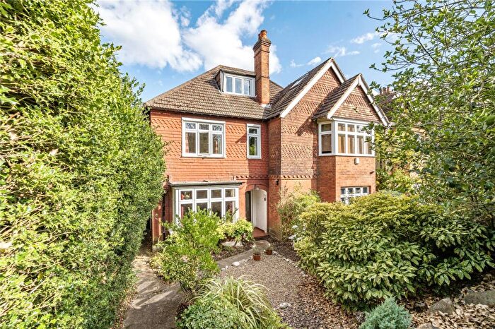 4 Bedroom Semi-Detached House For Sale In Ashley Road, Walton-On-Thames, KT12