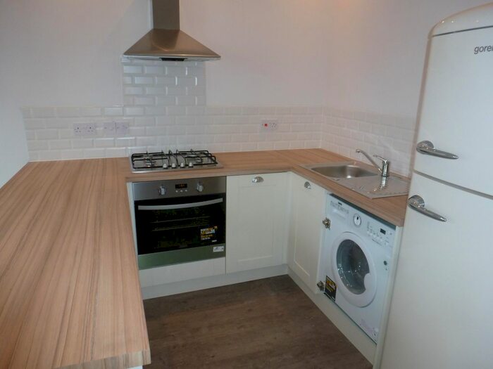 2 Bedroom Flat To Rent In Warwick Court, Warwick Street, Leamington Spa, CV32