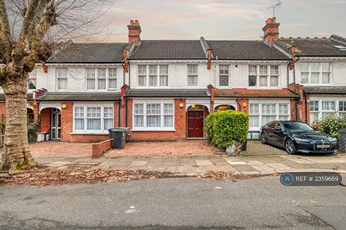 3 Bedroom Terraced House To Rent In Woodberry Avenue, London, N21
