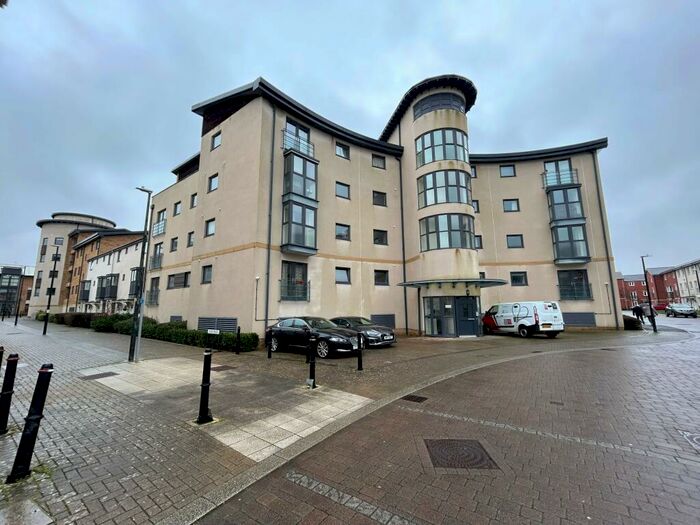 2 Bedroom Apartment To Rent In Old Town, SN1