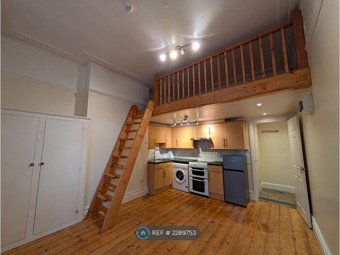 Studio To Rent In Blenheim Road, Bristol, BS6