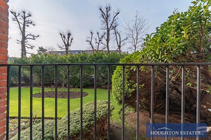 3 Bedroom Flat To Rent In Maida Vale, London, W9