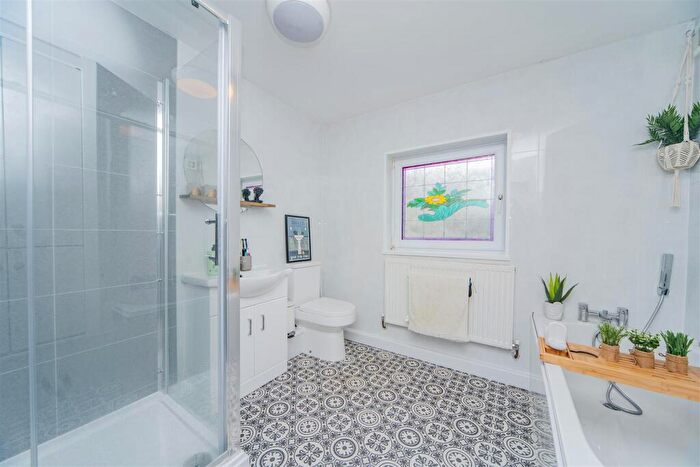 3 Bedroom Terraced House For Sale In Castle Street, Barry, CF62