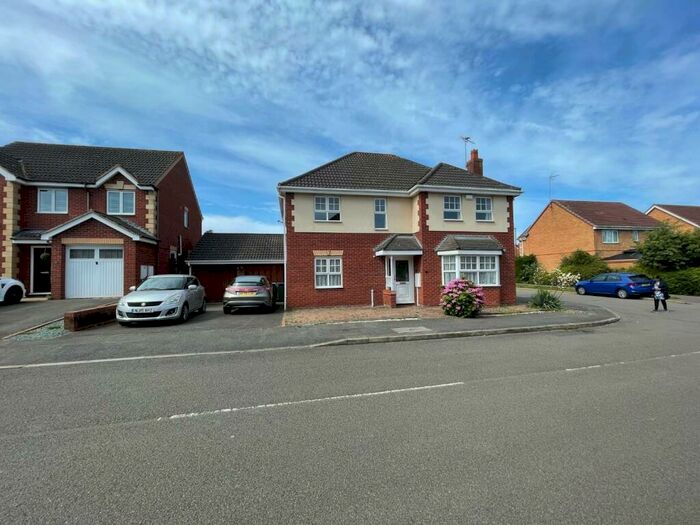 4 Bedroom Detached House To Rent In Kings Park Drive, Binley, Coventry, CV3