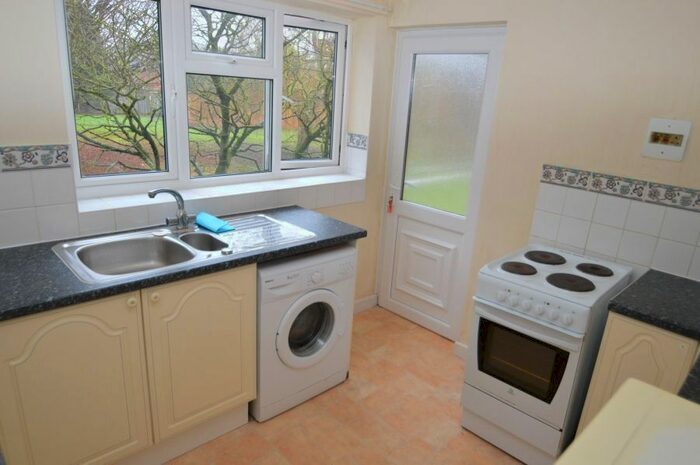 2 Bedroom Flat To Rent In Holdgate Road, Birmingham, B29