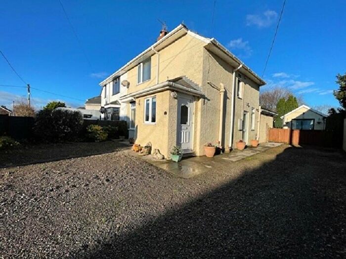 3 Bedroom Semi-Detached House For Sale In Crossway, Rogiet, Caldicot, Mon., NP26