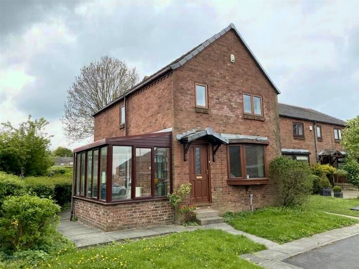 3 Bedroom Semi-Detached House To Rent In Drury Farm Court, Barnsley S75