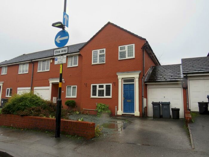 2 Bedroom House To Rent In Holland Street, Sutton Coldfield, B72