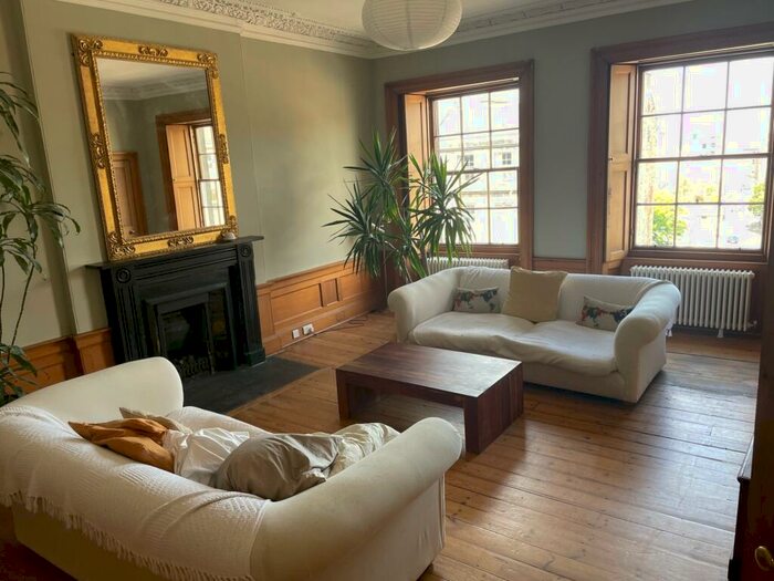 4 Bedroom Flat To Rent In , Annandale Street, Edinburgh, EH7